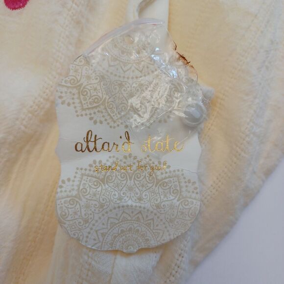 Altar'd State Dress Size M Cream Cotton Gauze Halter Neck Lined Embroidered NEW - Picture 7 of 10